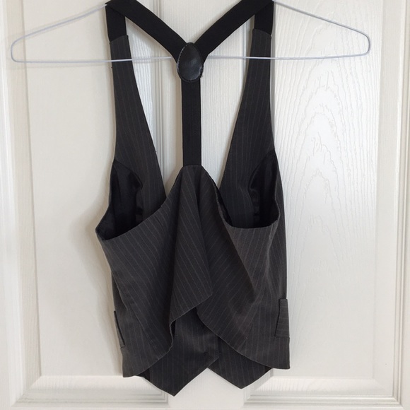 Vest - Picture 2 of 3